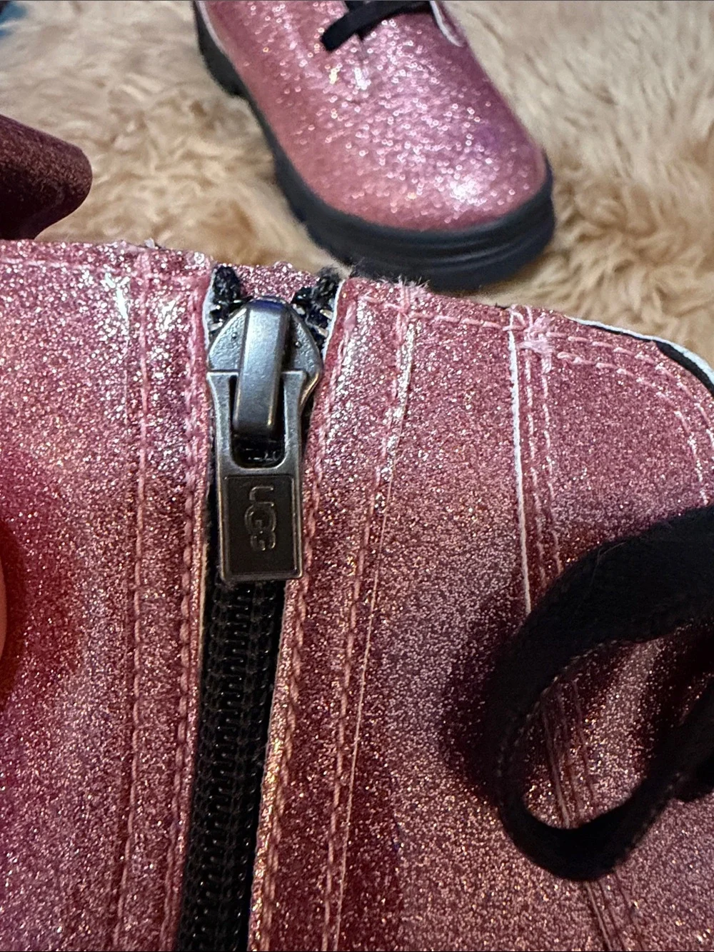 UGG Glittler Pink Youth Girl Ashton Boots Size 6 Zip Up New without Box